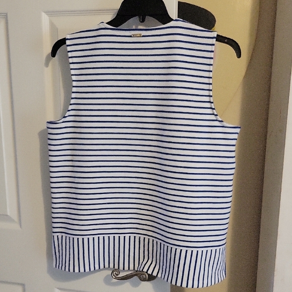 Jones NY szLg Blue and White Striped V-Neck sleeveless Blouse - Picture 6 of 6